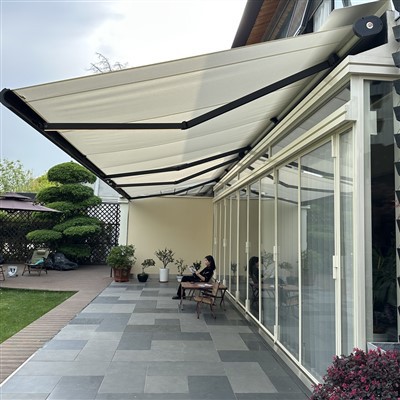 Auvent de patio rétractable